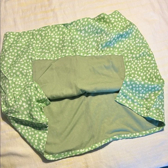Daisy Street Green Daisy Print Mini Skirt size waist 34” - Picture 4 of 6